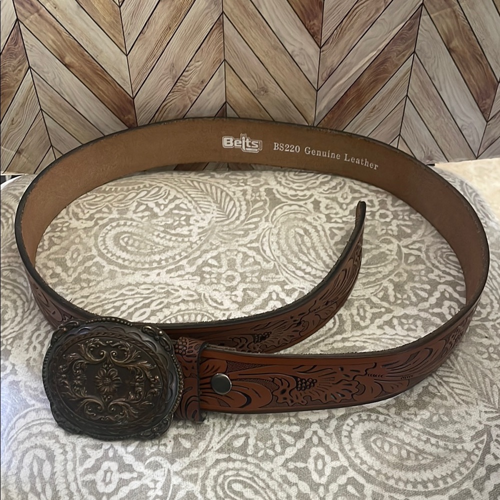 Western‎ Floral Engraved Tooled Leather brass copper patina floral buckle sz 36